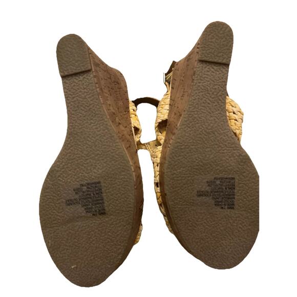 VTG y2k 90s Mudd yellow Crocheted Cork Platform Wedge Sandals Size 7 - Picture 3 of 3